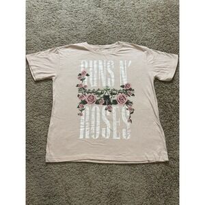 Women's Guns N Roses Short Sleeve Graphic Shirt - Medium